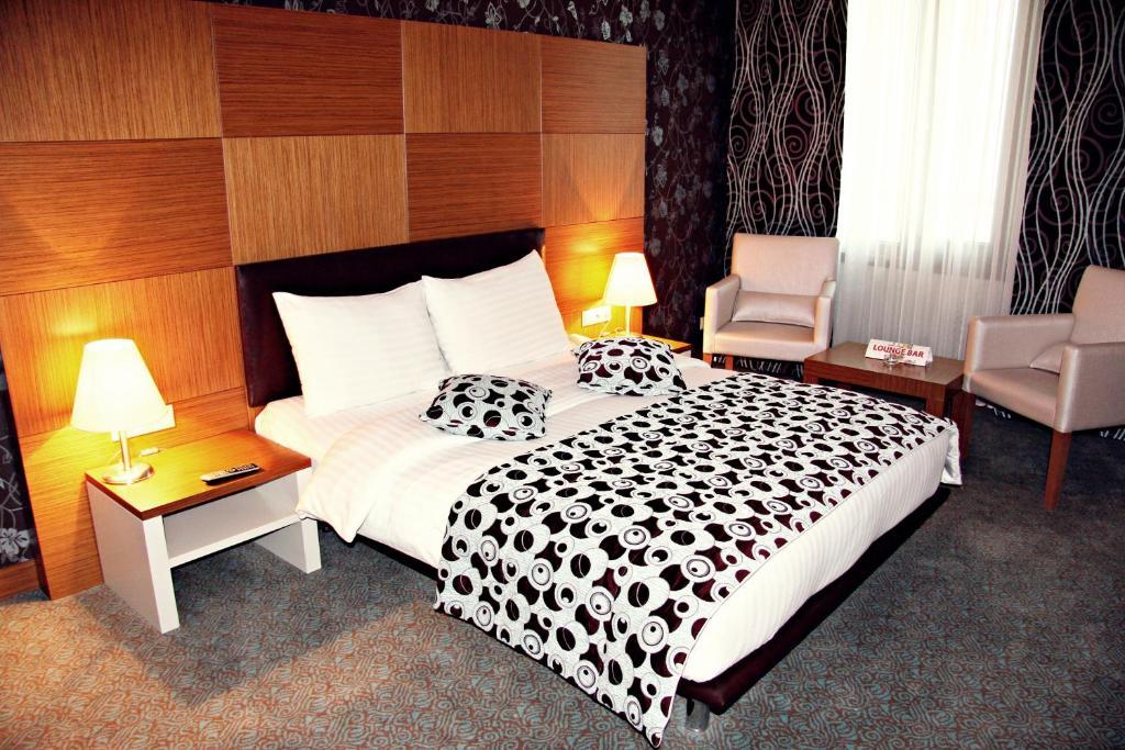 Grand Nur Plaza Hotel Aktau  Pokoj fotografie