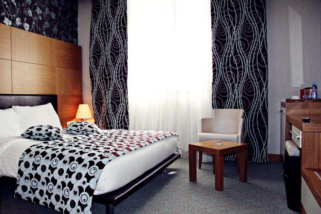 Grand Nur Plaza Hotel Aktau  Pokoj fotografie