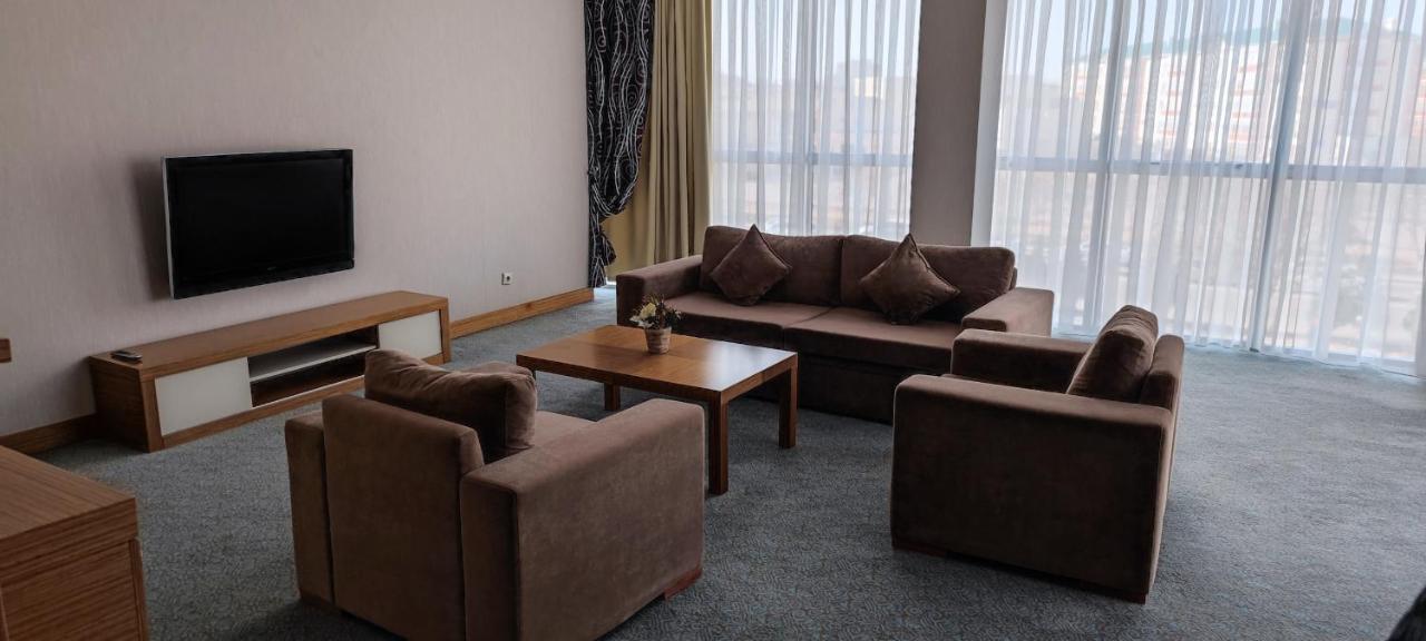 Grand Nur Plaza Hotel Aktau  Exteriér fotografie
