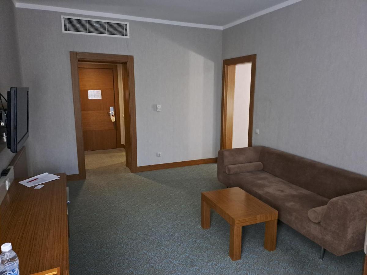 Grand Nur Plaza Hotel Aktau  Exteriér fotografie
